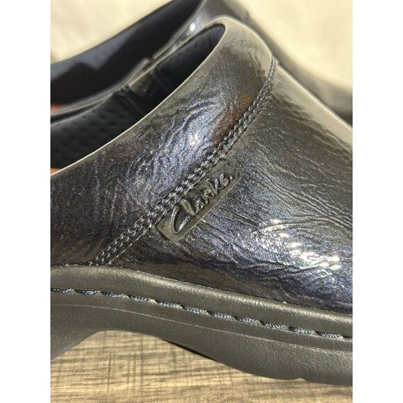 Clarks Women’s pro clog slip on resistant navy patent leather Sz 9 - Picture 4 of 12